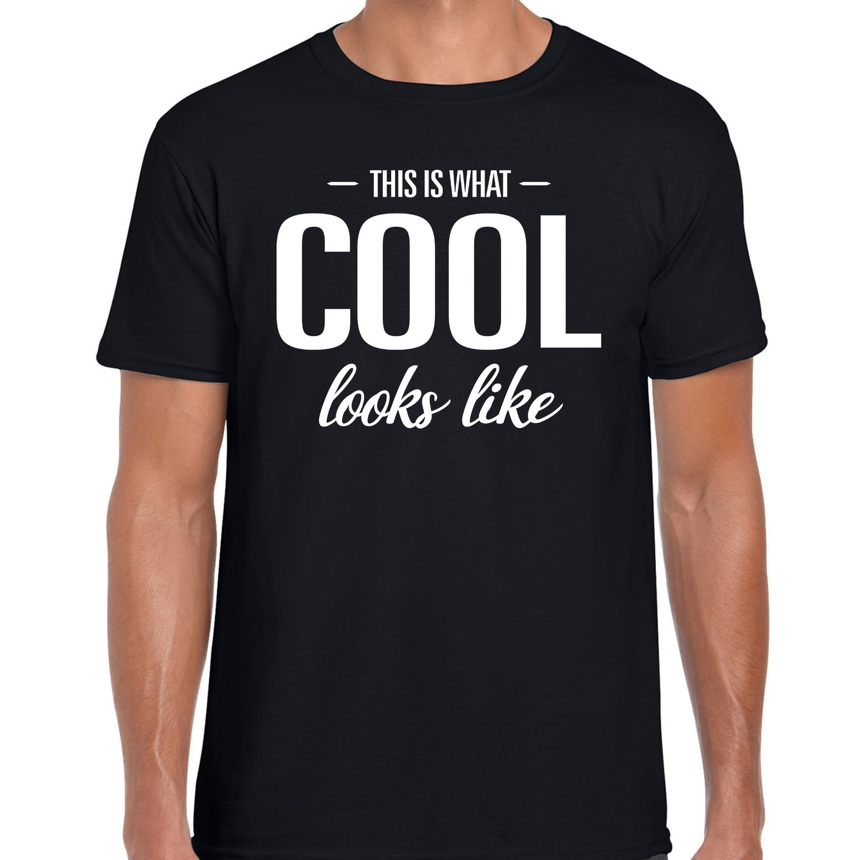 This is what Cool looks like t shirt zwart heren fun tekst shirt voor coole heren mannen